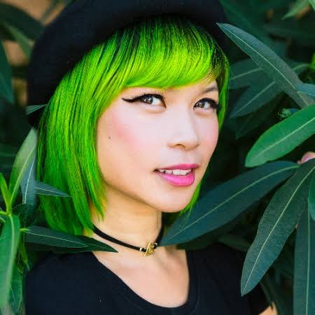 3 Tips on Building Community, From the 'Green-Haired Oprah of LinkedIn'